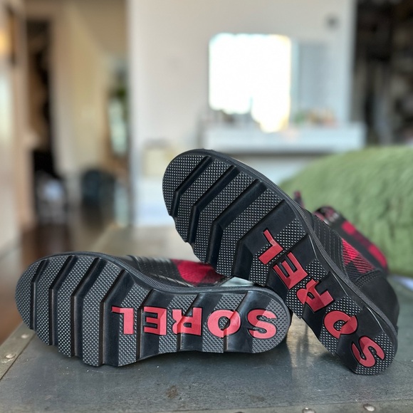 SOREL Lexie Wedge Boots in Tartan Black - Picture 12 of 13